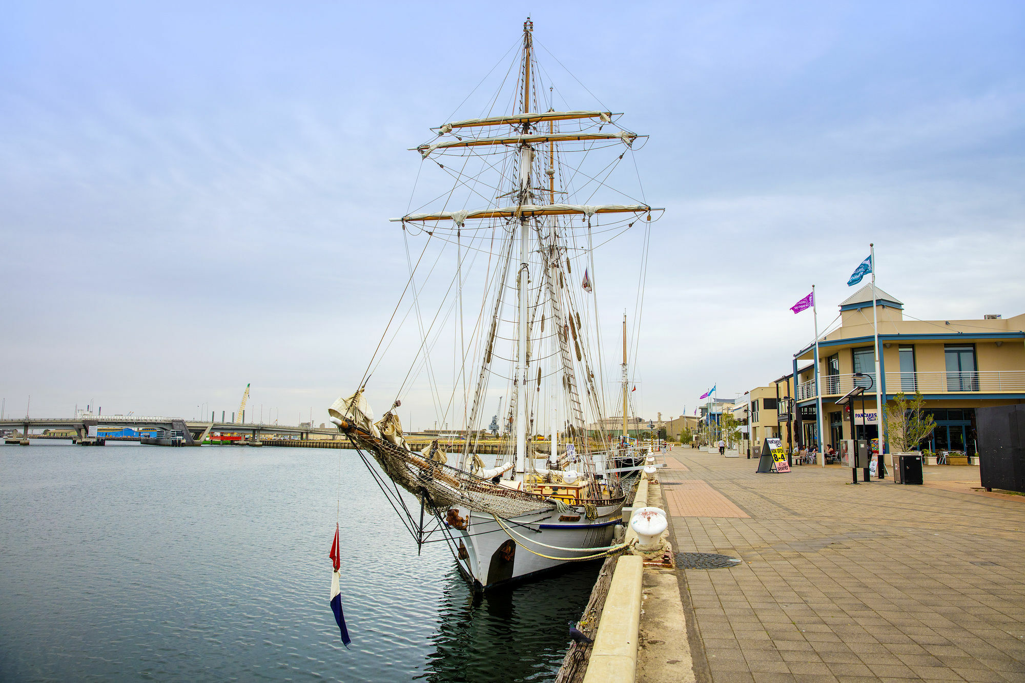 Quest Port Adelaide Aparthotel Exteriör bild